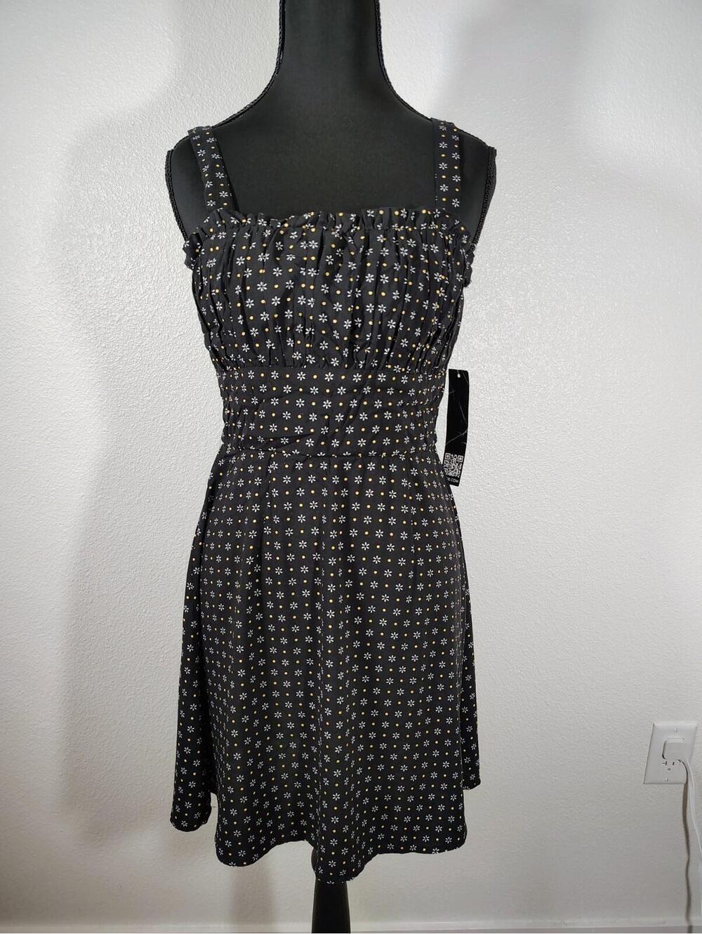 Trixxi NWT Womens Black Floral Dress Sz S Spagetti Strap Stretch Classy - Picture 2 of 7